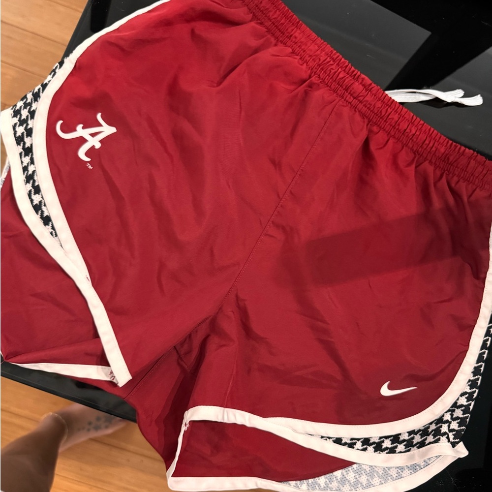 Nike Women's Crimson tide Athletic Shorts